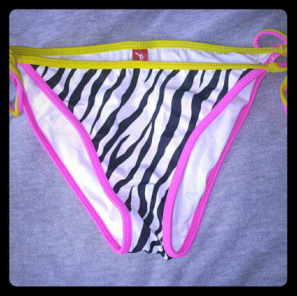 Guess size medium large zebra tie bikini bottoms